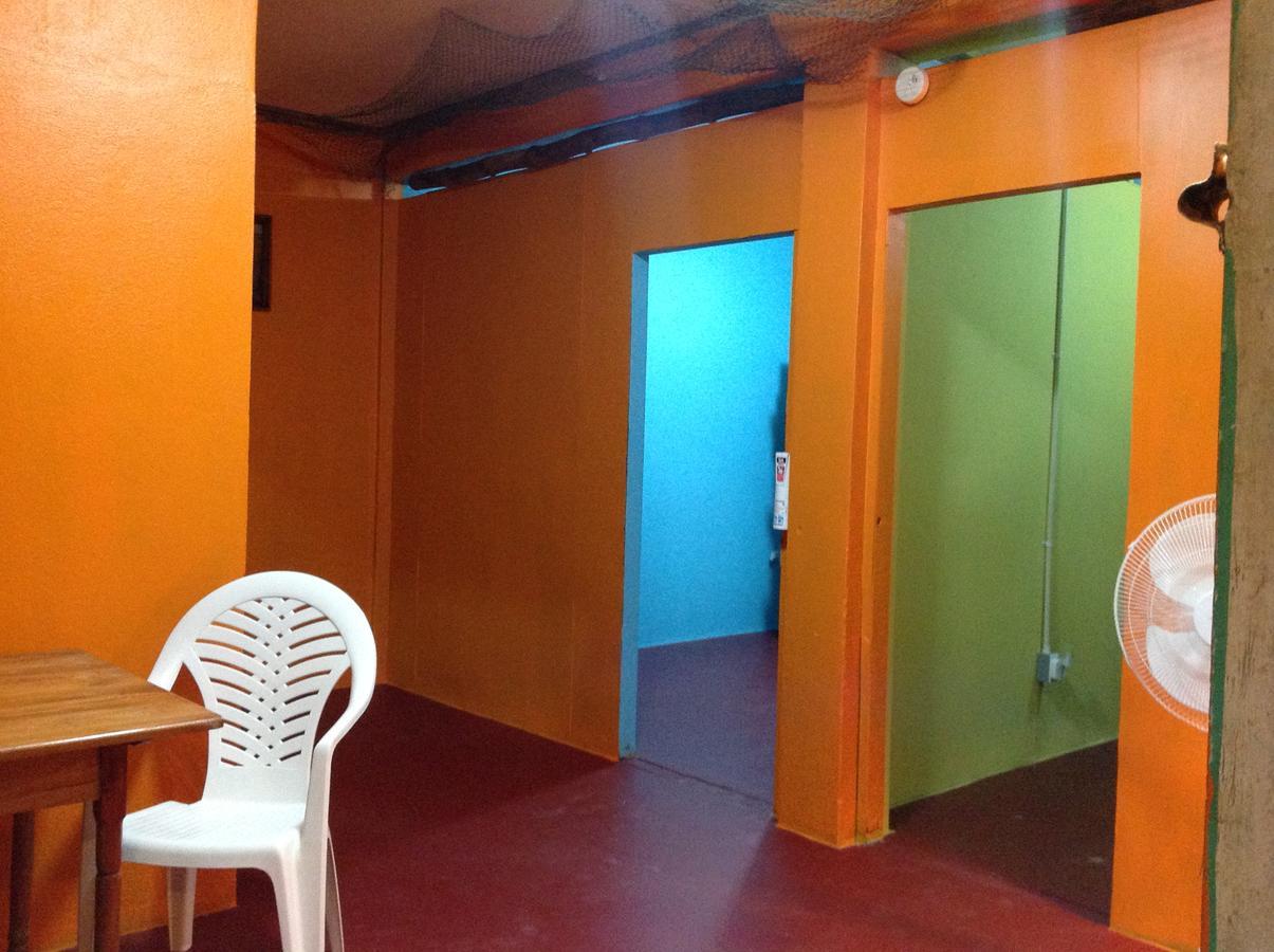 Placencia Hostel Екстер'єр фото