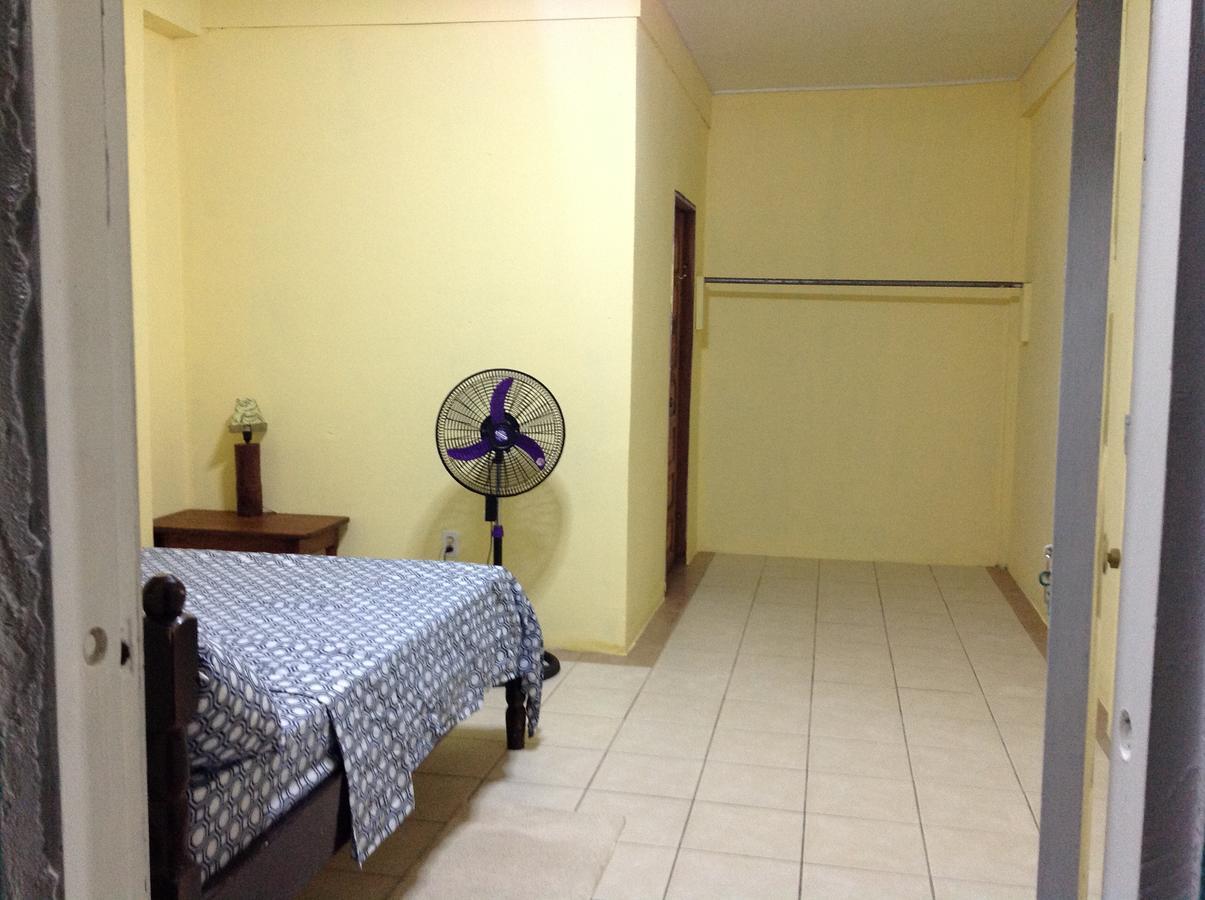 Placencia Hostel Екстер'єр фото