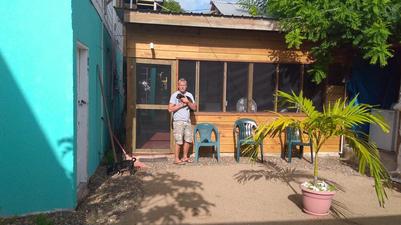 Placencia Hostel Екстер'єр фото