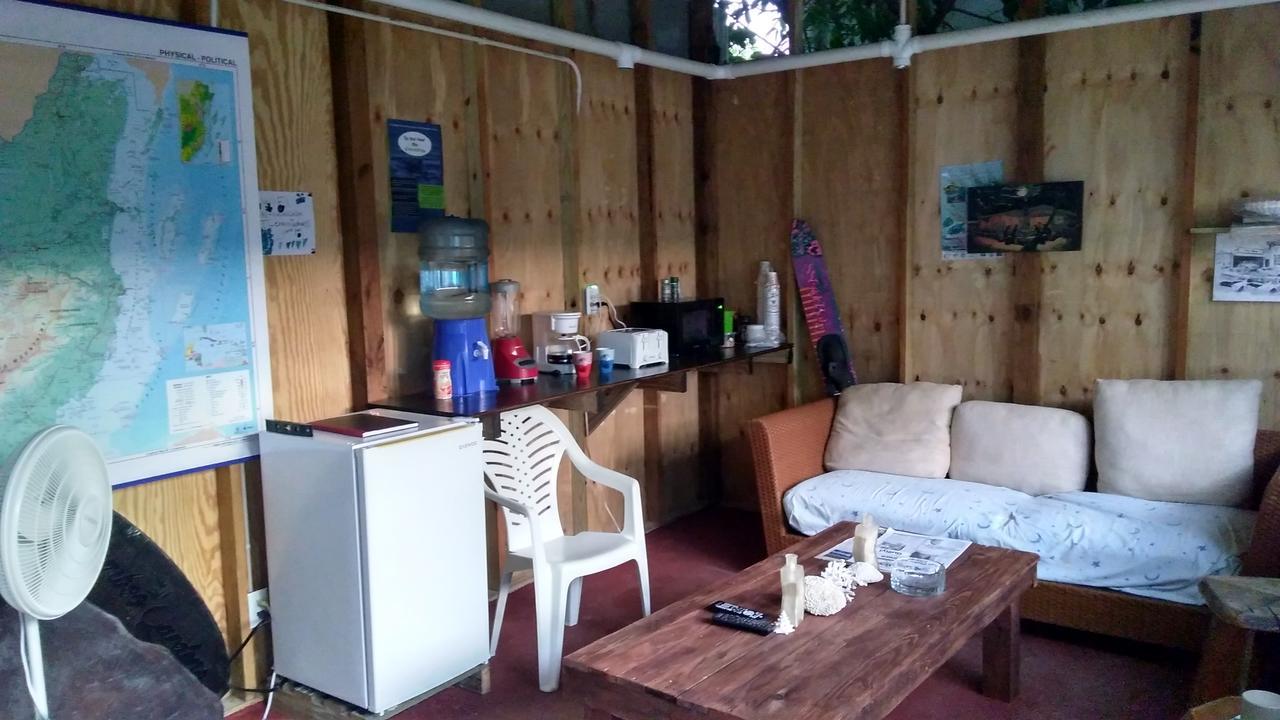 Placencia Hostel Екстер'єр фото