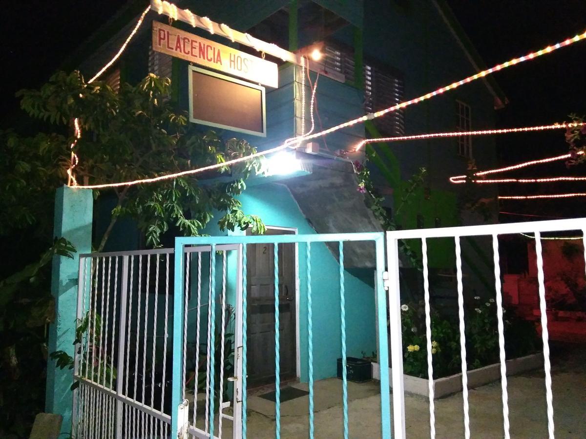 Placencia Hostel Екстер'єр фото