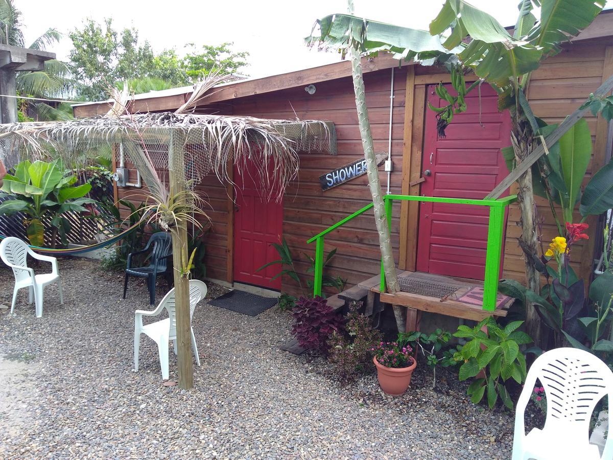 Placencia Hostel Екстер'єр фото